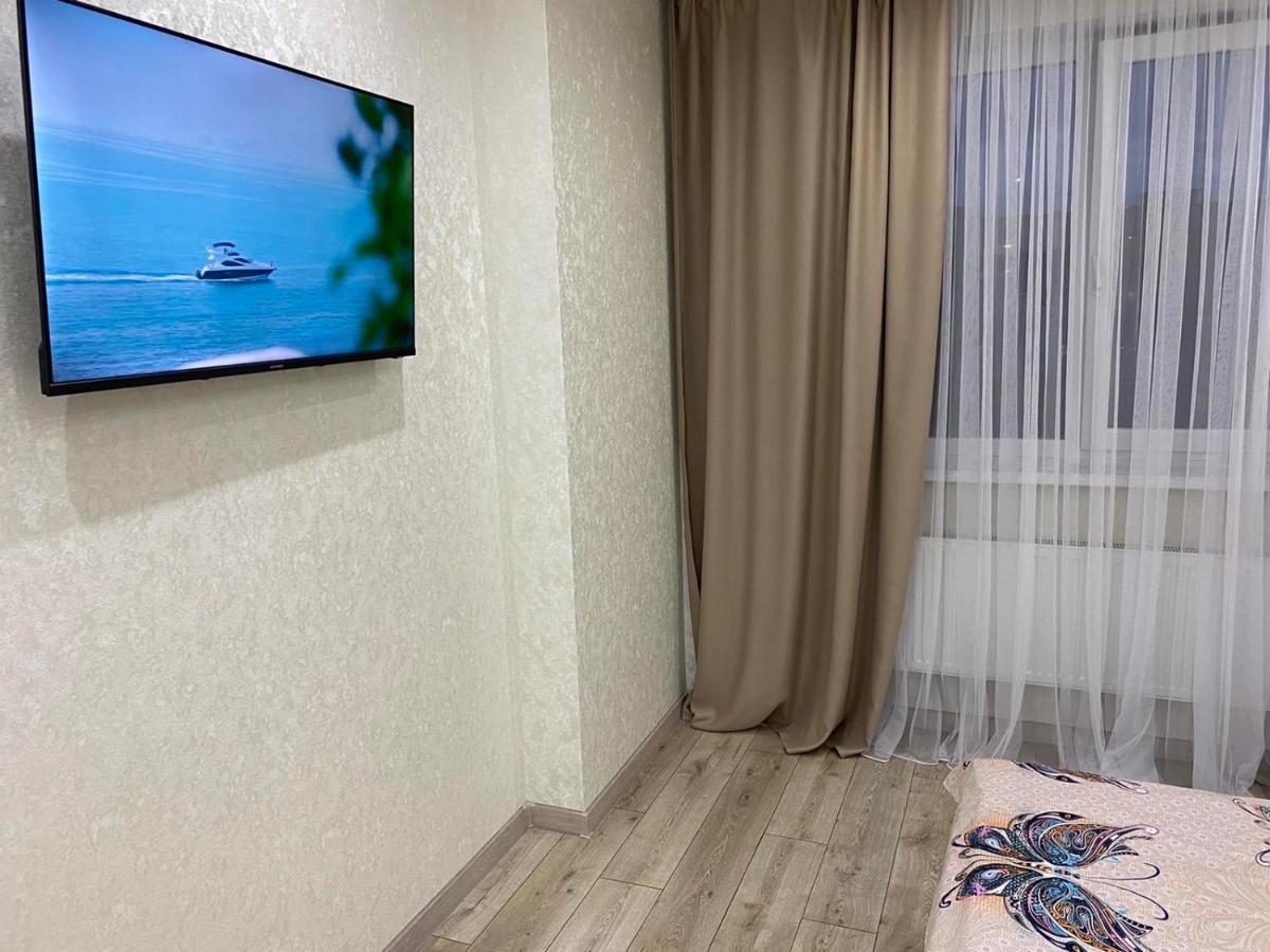 Люкс Апартаменты .Район Автовокзала,В Жк Арена Riwne Exterior foto