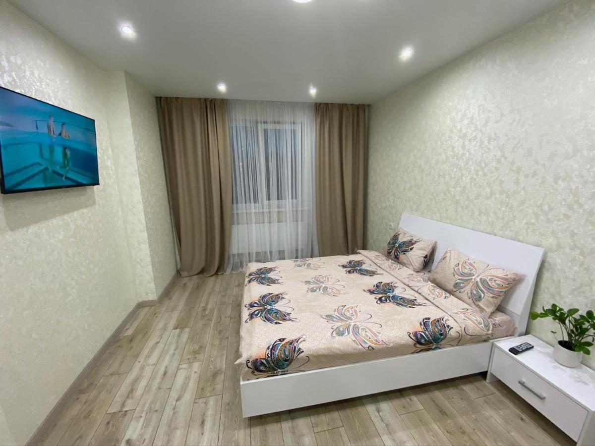 Люкс Апартаменты .Район Автовокзала,В Жк Арена Riwne Exterior foto